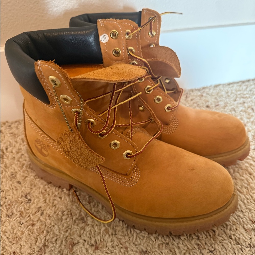 Timberland Men’s Boots - size 8m